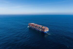 海運(yùn)拼箱（LCL）怎么操作？完整流程 + 報(bào)價(jià)解析指南-鑫漢物流